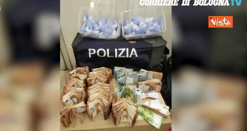 operazione antdroga a bologna 5