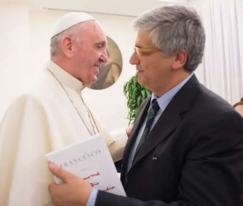 PAPA FRANCESCO E ANDREA TORNIELLI