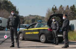 posto di blocco Guardia di finanza