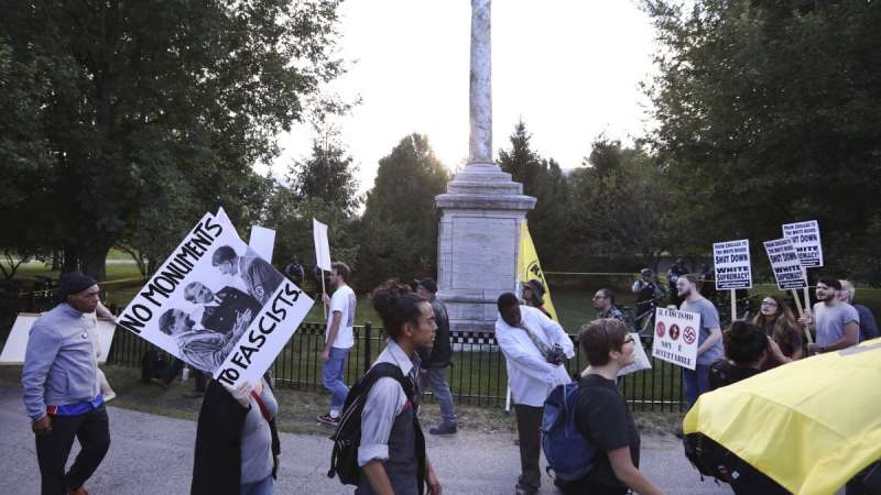 proteste balbo minuments