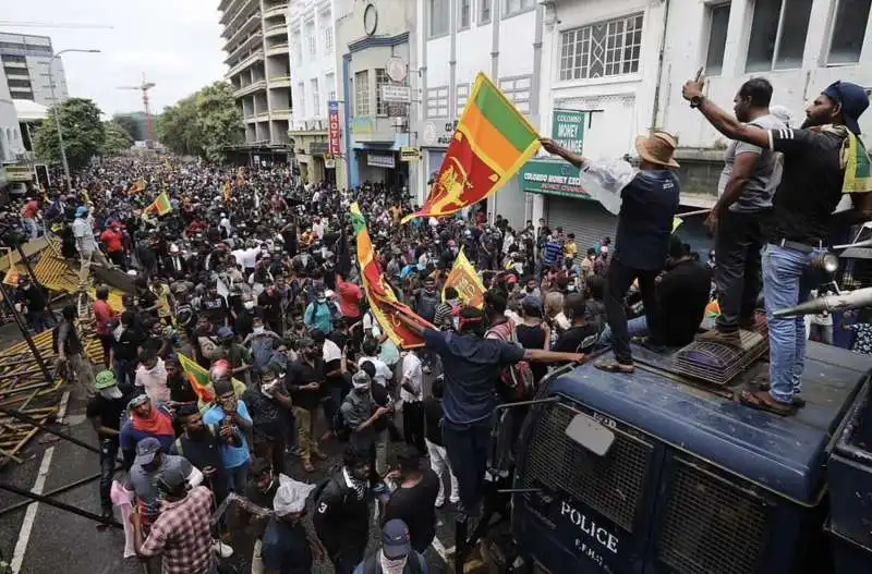 proteste in sri lanka   11