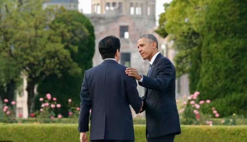 shinzo abe barack obama a hiroshima 1