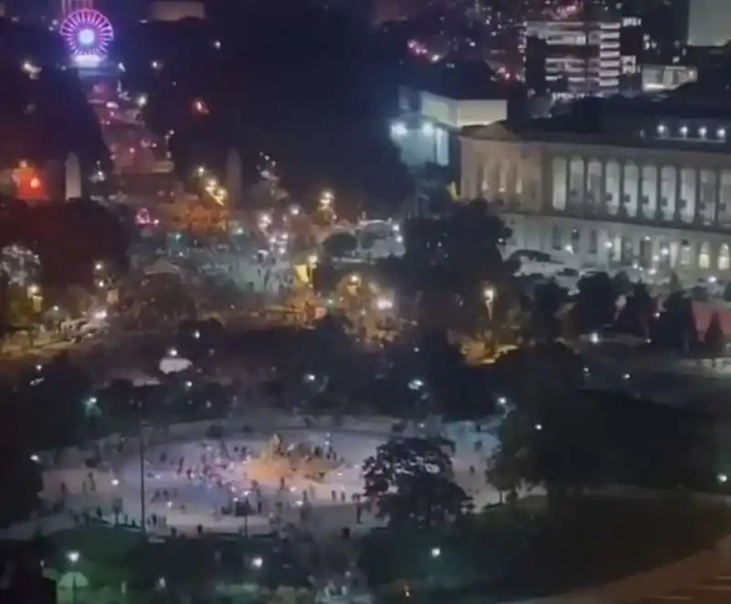 sparatoria durante la parata del 4 luglio a philadelphia 2