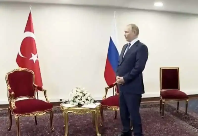 vladimir putin aspetta erdogan a teheran 