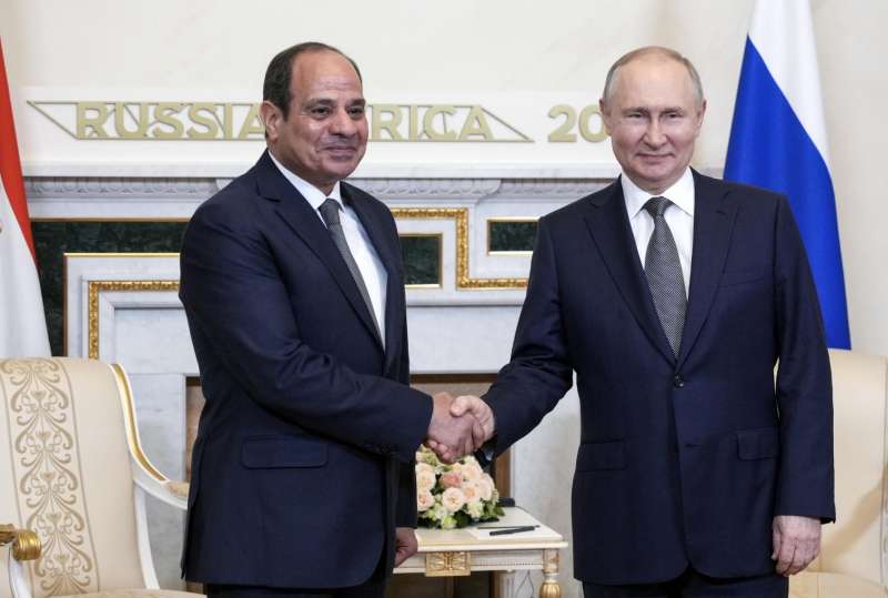 al sisi con vladimir putin summit russia africa 2023