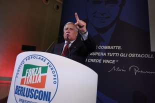 antonio tajani consiglio nazionale di forza italia 2