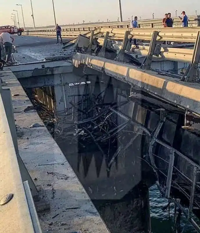 attacco al ponte di kerch in crimea   17 luglio 2023   2