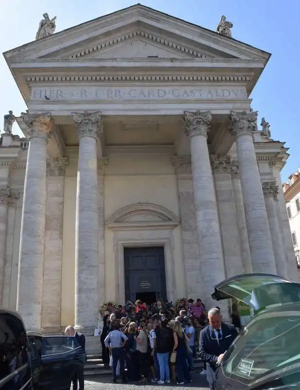 basilica santa maria in montesanto  chiesa degli artisti