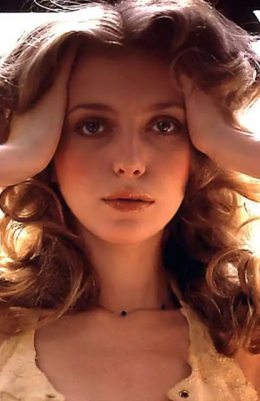 bebe buell (1)