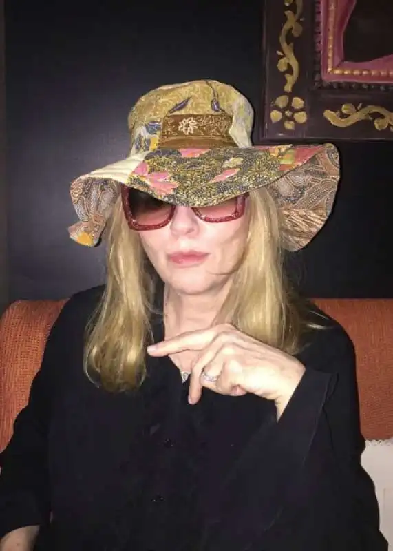 bebe buell 2019