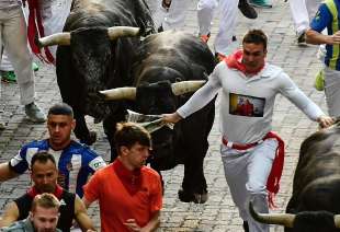 corsa dei tori a pamplona 15