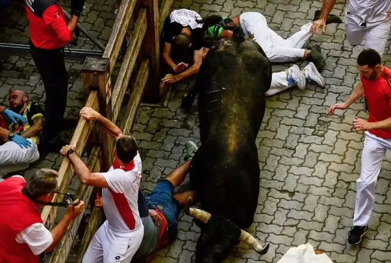 corsa dei tori a pamplona   9