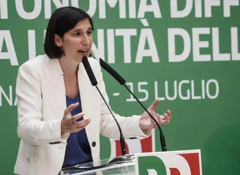 elly schlein   convegno contro l autonomia a napoli 