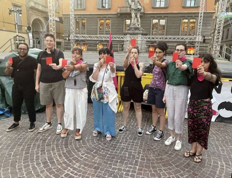 FEMMINISTE NON UNA DI MENO CONTRO MANOLO PORTANOVA ALLA REGGIANA