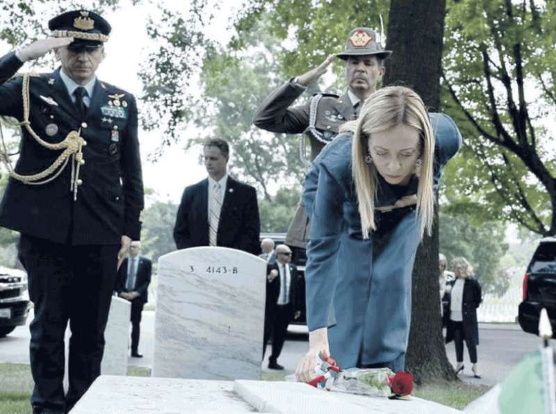 GIORGIA MELONI AL CIMITERO DI ARLINGTON