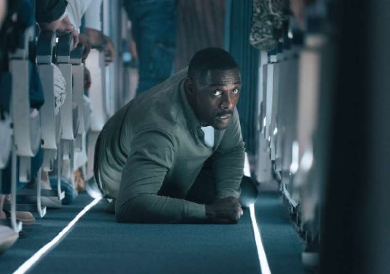 idris elba hijack 2