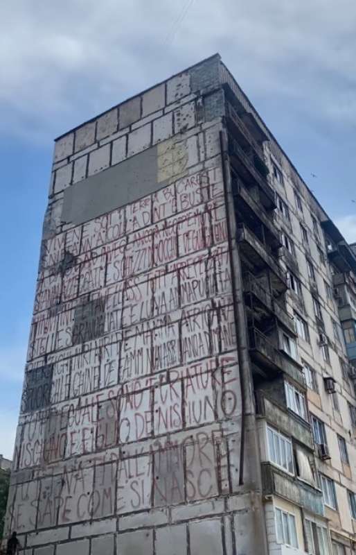 il murale di jorit a mariupol.