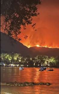 incendio a corfu