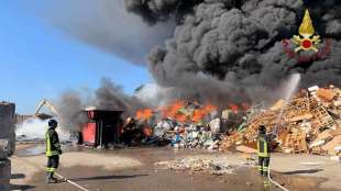 INCENDIO DISCARICA CIAMPINO