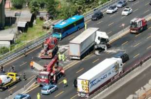 INCIDENTE SULL AUTOSTRADA DEI LAGHI A LAINATE