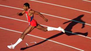 Javier Sotomayor 45