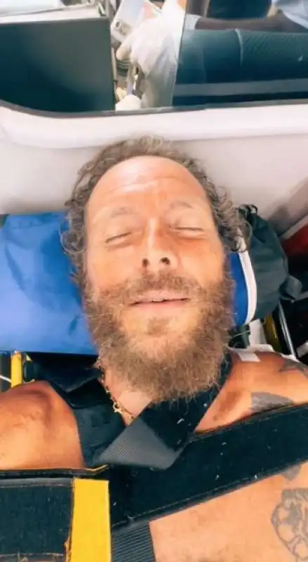 jovanotti dopo l incidente in bicicletta a santo domingo   10