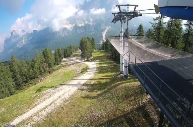 la funivia Faloria a Cortina d Ampezzo