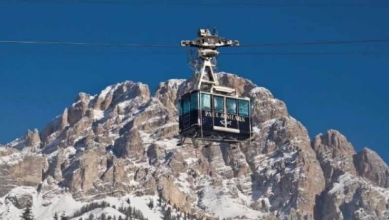 la funivia Faloria a Cortina d Ampezzo 2