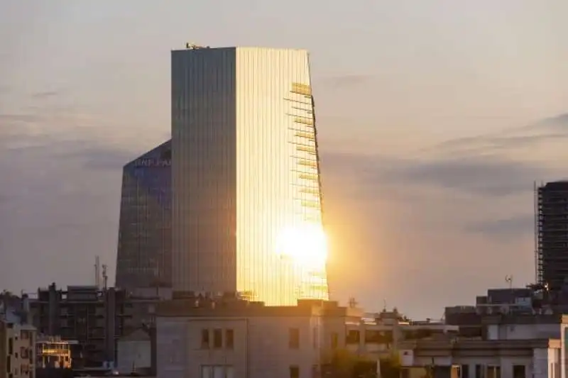 la torre gioia 22 di intesa sanpaolo a milano     