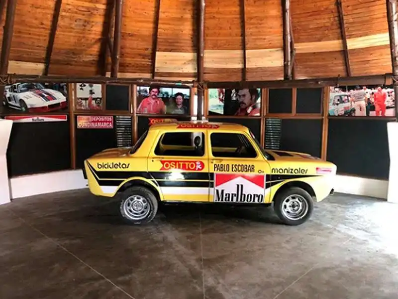 LAS CASA MUSEO DI PABLO ESCOBAR A MEDELLIN. 