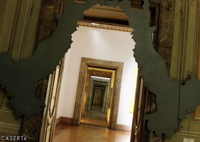 luciano fabro italia porta collezione terrae motus reggia di caserta