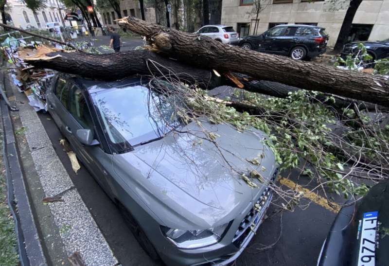 maltempo nubifragio a milano 9