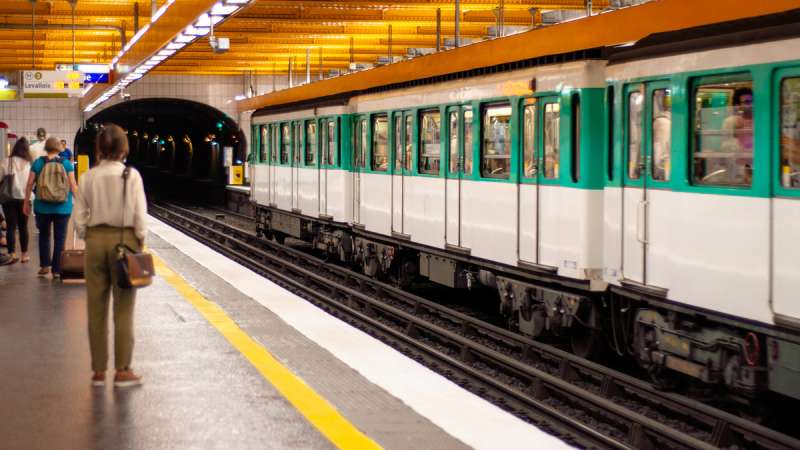 METRO DI PARIGI