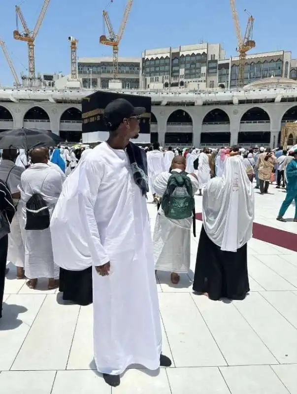 PAUL POGBA IN VISITA A LA MECCA