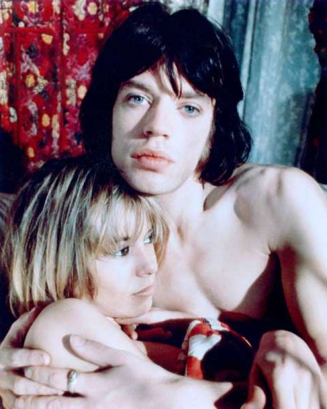 performance mick jagger anita pallenberg (3)