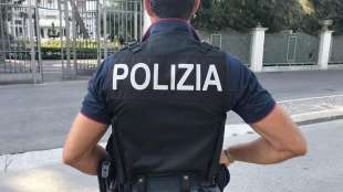 POLIZIOTTO ARRESTATO A GENOVA