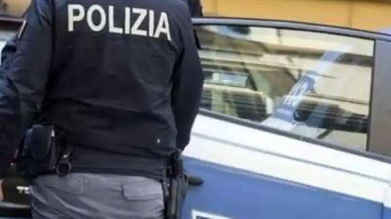 POLIZIOTTO ARRESTATO A GENOVA 4