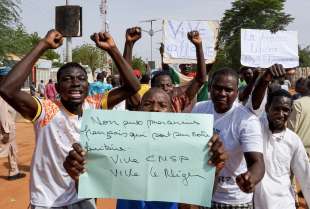 proteste anti francesi a niamey in niger 2