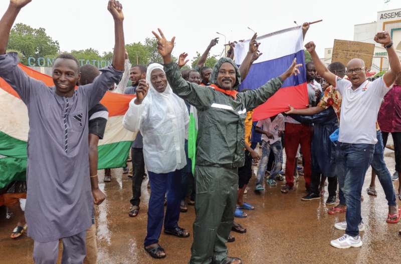 proteste anti francesi a niamey in niger 3