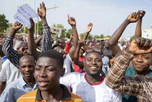 proteste anti francesi a niamey in niger 5