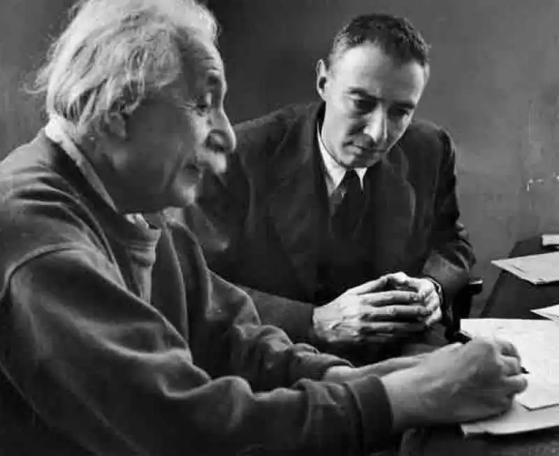 robert oppenheimer albert einstein 2