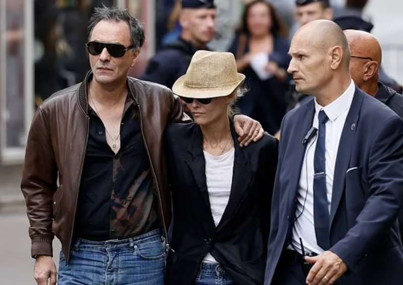 samuel benchetrit vanessa paradis funerali jane birkin