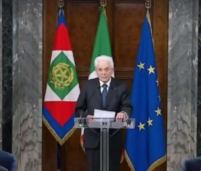 sergio mattarella alla cerimonia del ventaglio 