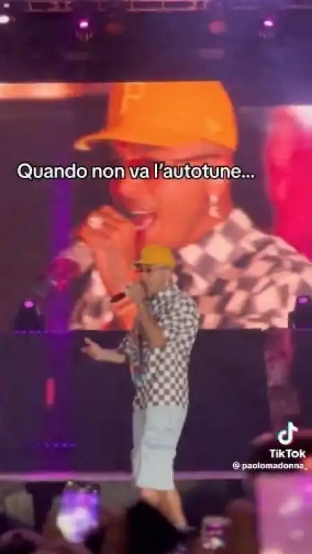 sfera ebbasta ha problemi all autotune