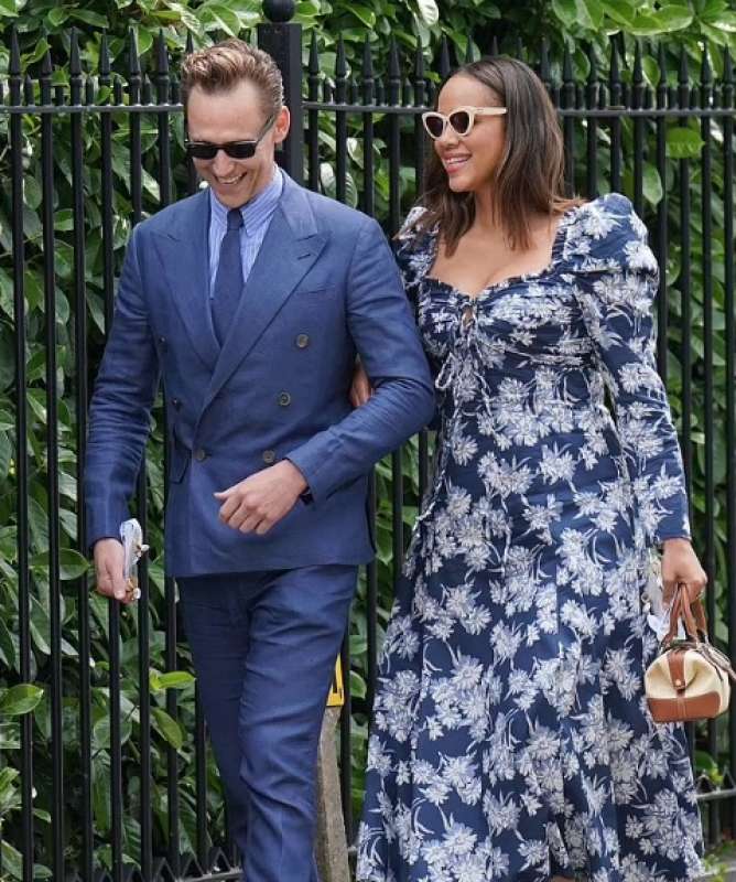 tom hiddleston con zawe ashton finale wimbledon 2023