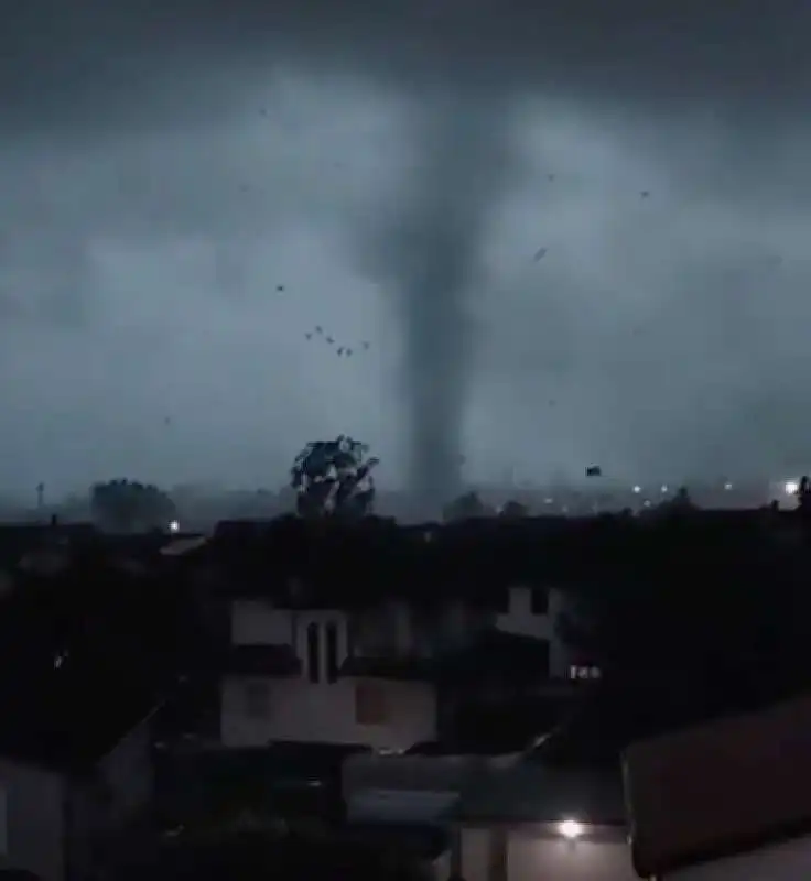 TORNADO A MILANO