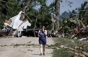 tornado in canada 3