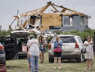 tornado in canada 5