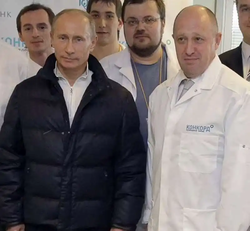 VLADIMIR PUTIN CON EVGENIJ PRIGOZHIN 