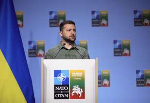 volodymyr zelensky al vertice nato di vilnius 1